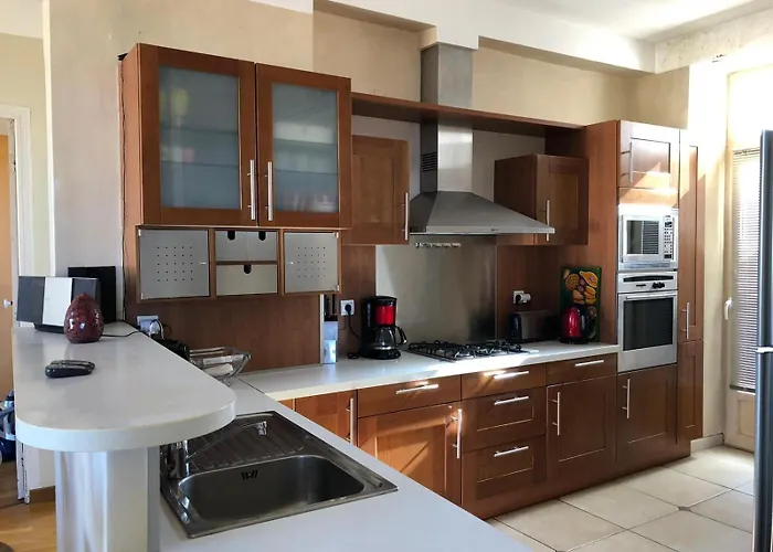 Blasini Proche Plage&ville Appartement *